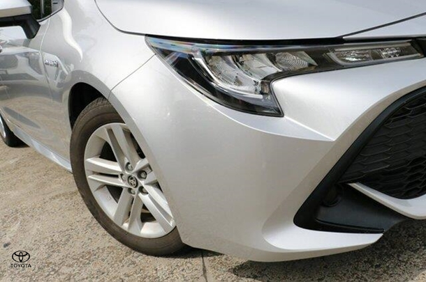 2022 Toyota Corolla Ascent Sport in Silver