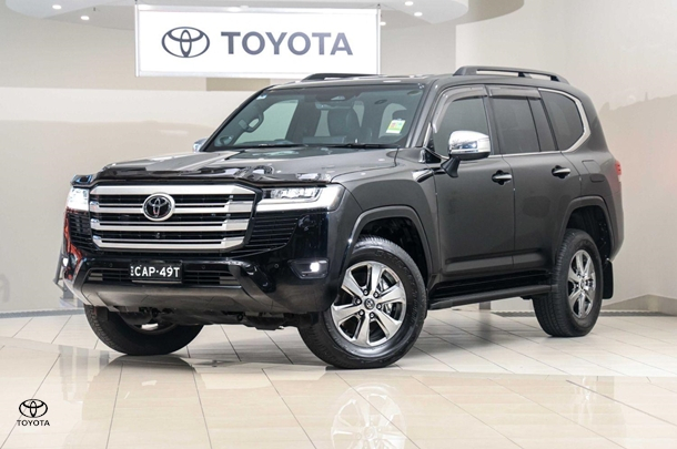 Image of 2025 Toyota Landcruiser Sahara