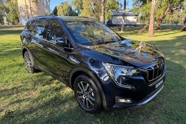 2024 Mahindra XUV700 AX7L in Black