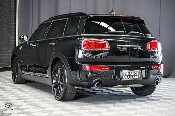 2017 MINI Clubman Cooper S in Black