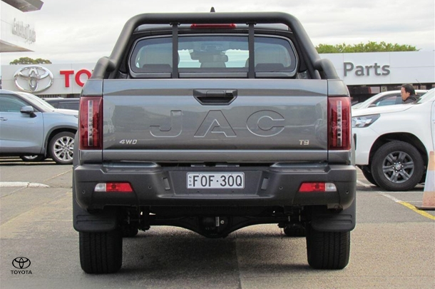 2024 JAC T9 Oasis in Hammerhead Dark Grey (Hcg)
