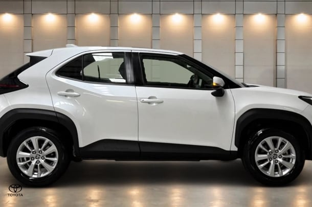 Image of 2023 Toyota Yaris Cross GX
