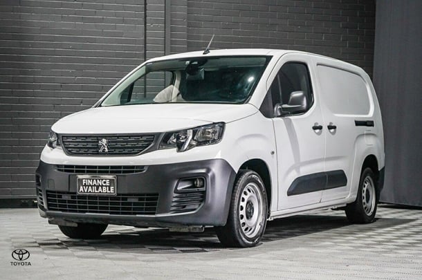 2021 Peugeot Partner City in White