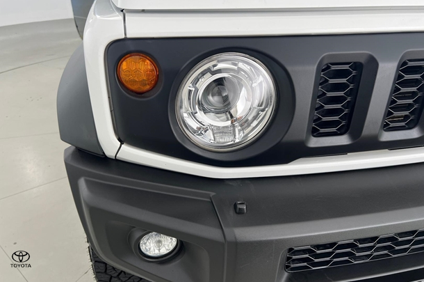 2021 Suzuki Jimny Base in White