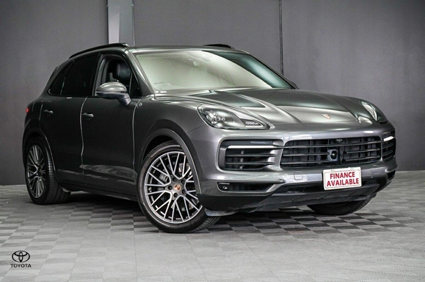 2018 Porsche Cayenne S in Grey