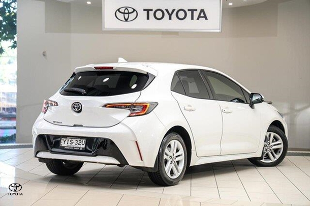 2019 Toyota Corolla SX in White