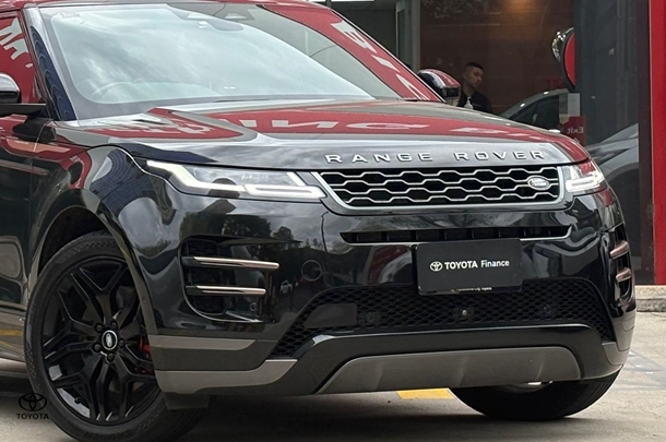 2021 Land Rover Range Rover Evoque P250 R-Dynamic SE in Black