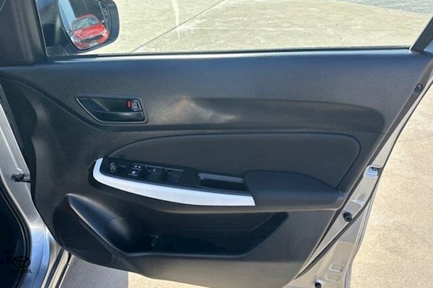 2023 Suzuki Swift GL in Silver