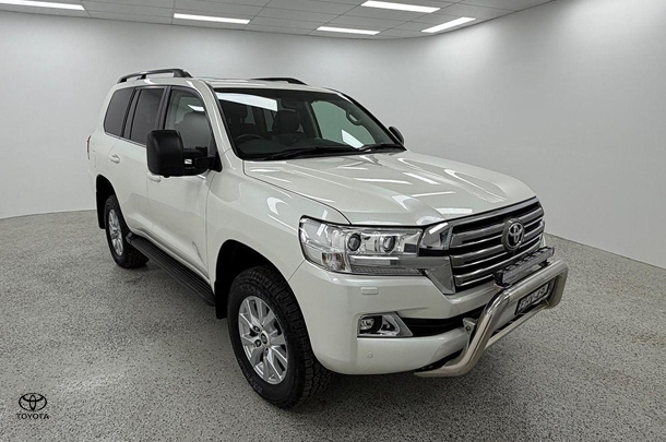 Image of 2020 Toyota Landcruiser VX