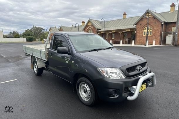 Image of 2010 Toyota Hilux Workmate