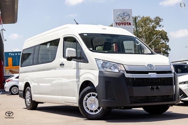 2025 Toyota Hiace Commuter in White