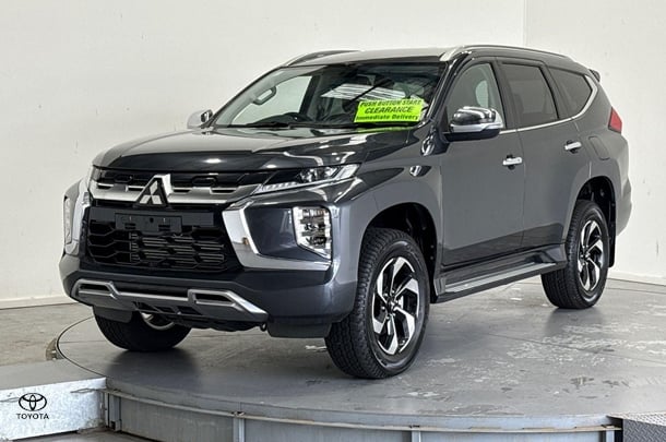 Image of 2024 Mitsubishi Pajero Sport GLS