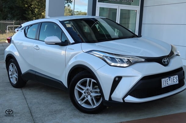 Image of 2023 Toyota C-HR GXL