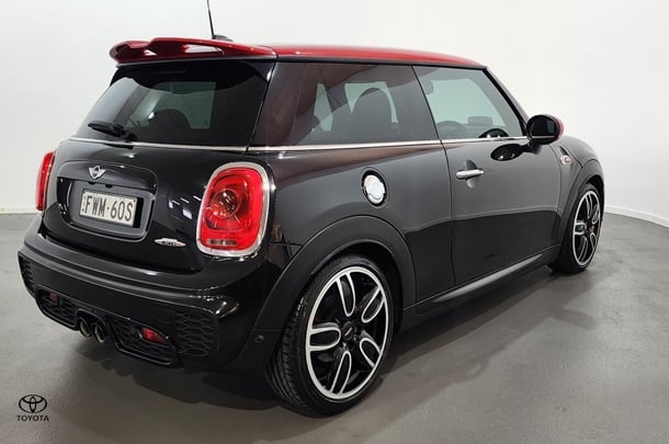 2015 MINI Hatch Cooper S in Black
