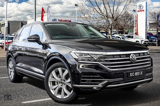 Image of 2022 Volkswagen Touareg 210TDI Elegance
