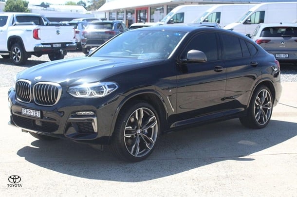 2019 BMW X4 M40i in Black