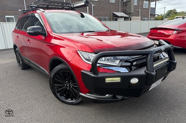 Image of 2021 Mitsubishi Outlander Black Edition