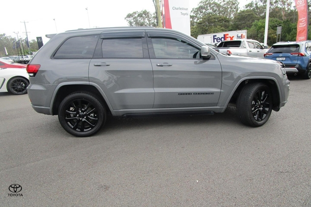 2021 Jeep Grand Cherokee Trailhawk in Grey