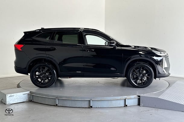 2025 GWM Haval H6 Ultra PHEV in Golden Black