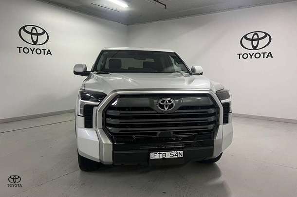 2023 Toyota Tundra Limited in White
