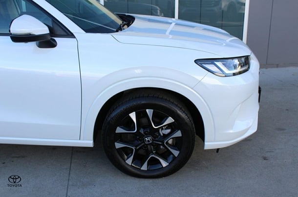 2024 Honda ZR-V VTi LX in White