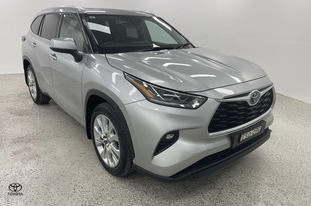 Image of 2021 Toyota Kluger Grande