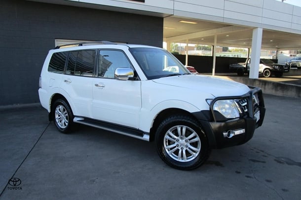Image of 2019 Mitsubishi Pajero GLX