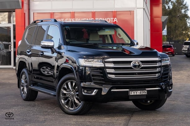 Image of 2023 Toyota Landcruiser Sahara ZX