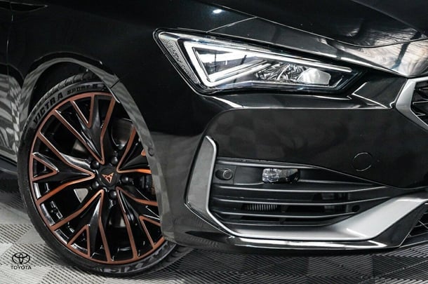 2022 CUPRA Leon VZx in Black
