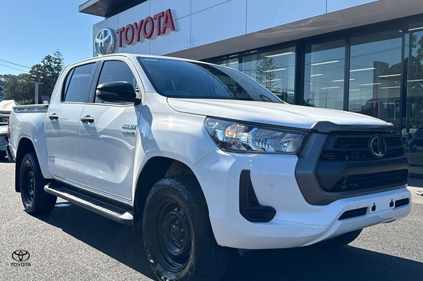 Image of 2022 Toyota Hilux SR