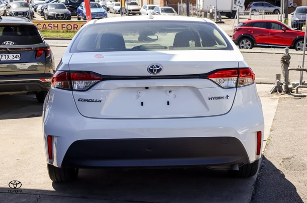 2023 Toyota Corolla Ascent Sport in White