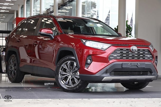 Image of 2024 Toyota RAV4 GXL-2WD