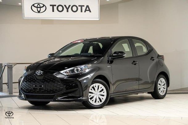2024 Toyota Yaris Ascent Sport Hybrid in Black