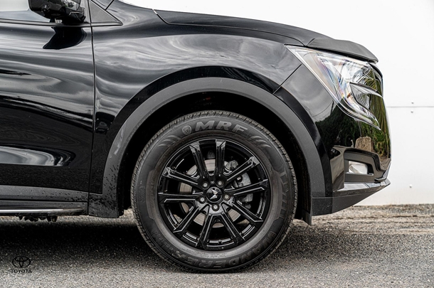 2024 Mahindra XUV700 AX7L Black Edition in Other