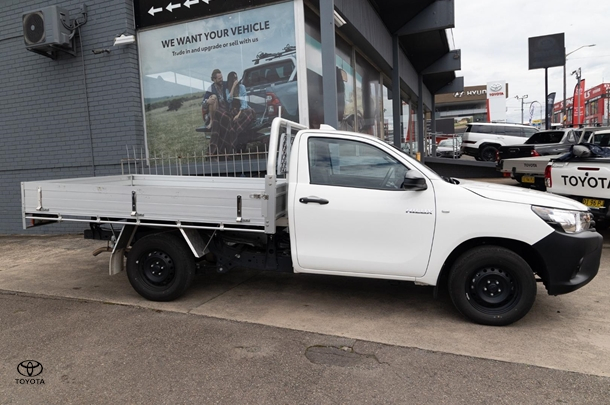2024 Toyota Hilux Workmate in White
