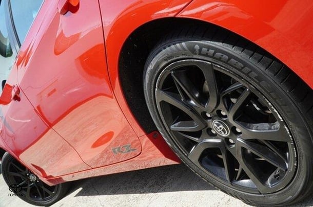 2017 Toyota Camry RZ in Red