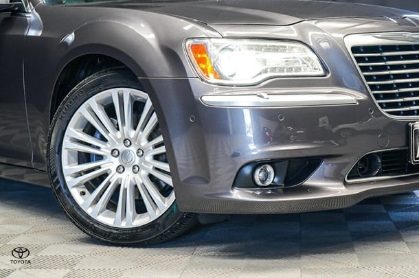 2015 Chrysler 300 C Luxury in Grey