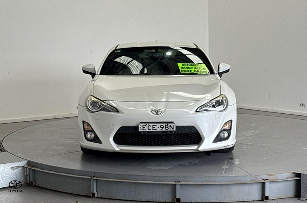 2014 Toyota 86 GTS in White