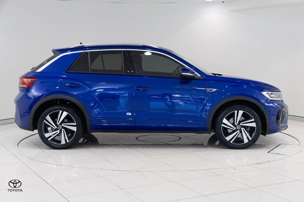2022 Volkswagen T-Roc 140TSI R-Line in Blue