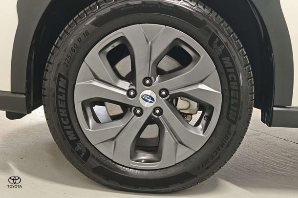 2021 Subaru Outback AWD in White