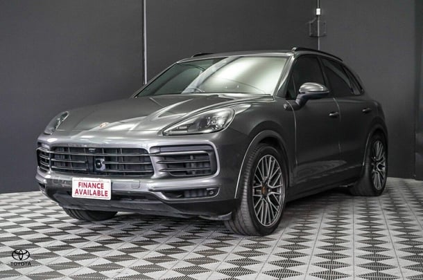 2018 Porsche Cayenne S in Grey
