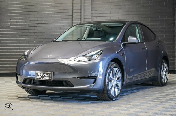 2023 Tesla Model Y Rear-Wheel Drive in Grey