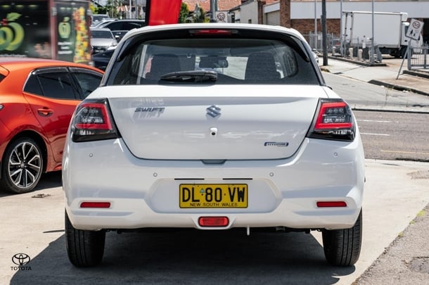 2024 Suzuki Swift Hybrid in White