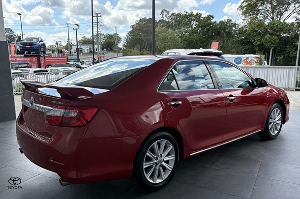 2014 Toyota Aurion Presara in Red