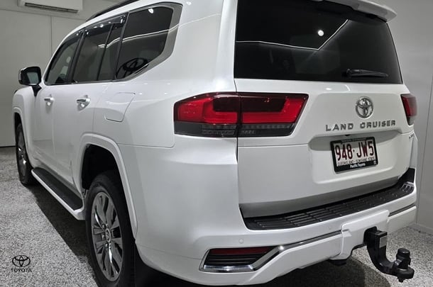 27 Toyota Landcruiser 300 Sahara ZX cars for sale in Australia