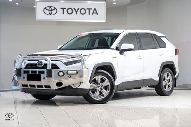 2023 Toyota RAV4 GX in White