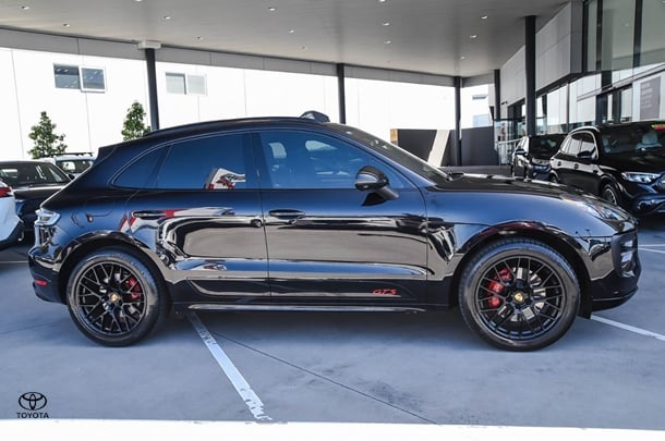 2020 Porsche Macan GTS in Black