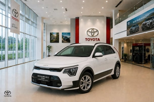 Image of 2022 KIA NIRO HEV S