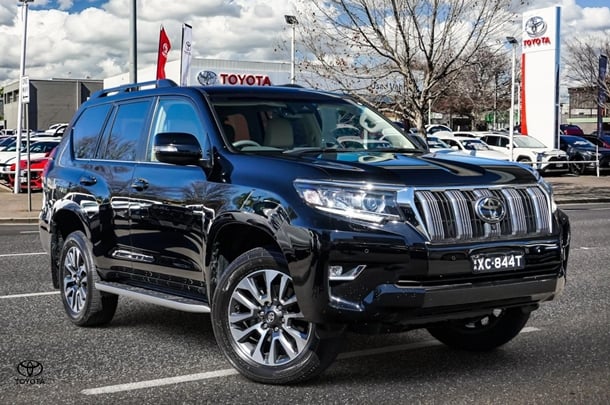 Image of 2023 Toyota Landcruiser Prado VX