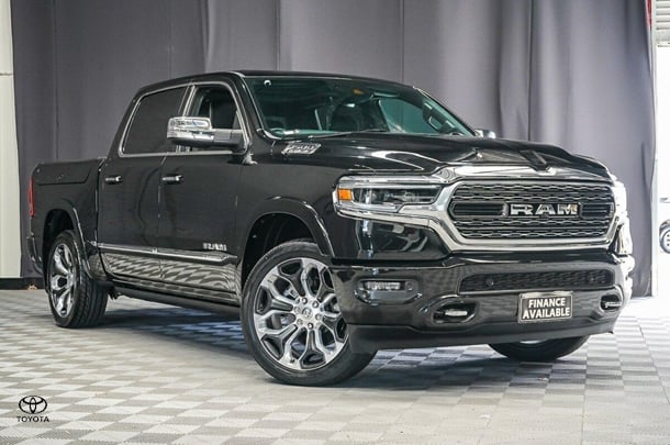 2020 RAM 1500 Laramie RamBox in Black